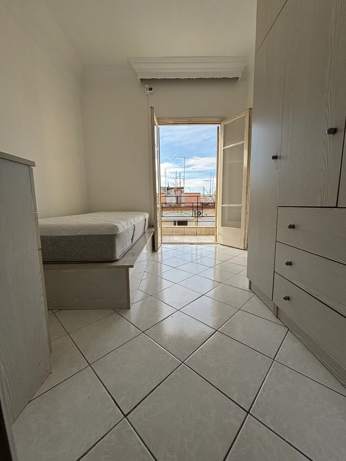 Prime location with sea view balcony close to Aristotle University — photo 4
