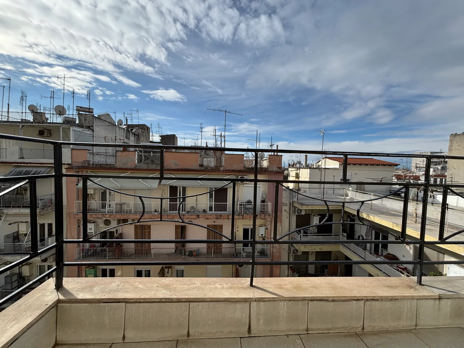 Prime location with sea view balcony close to Aristotle University — photo 19