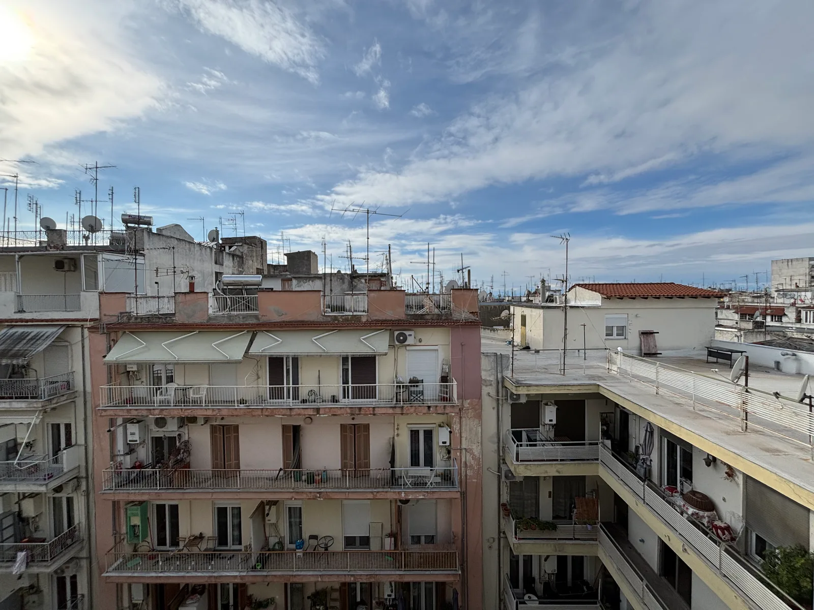 Prime location with sea view balcony close to Aristotle University — photo 23