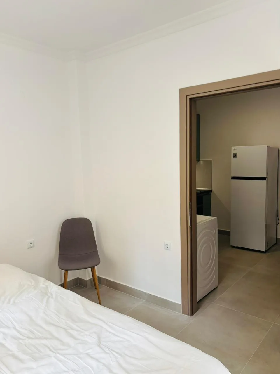 Rennovated private room in 2bedroom with 8m2 sunny patio, only for students — photo 10